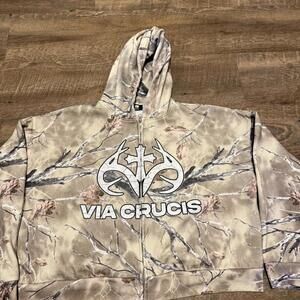 Large, cropped fit as shown